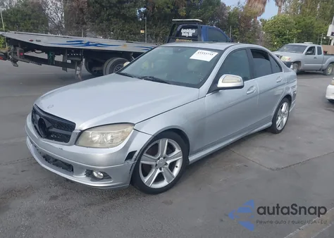 2009 Mercedes-Benz C 300 Luxury/Sport из США, поврежденный, VIN WDDGF54X29R063942
